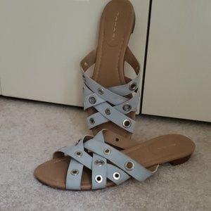 Tahari blue sandals